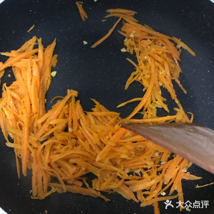营养清炒胡萝卜 维生素a满满