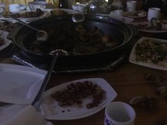 -山妹子铁锅炖