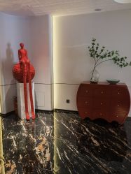 -悦润荟美容抗衰中心