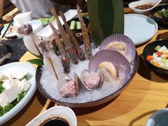 -洪氏嗨捞·广东猪肚鸡·椰子鸡火锅(西咸万象城店)