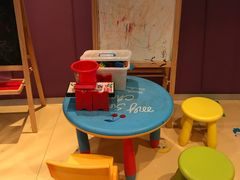 -上海滴水湖皇冠假日酒店