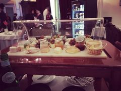 -La Villa French Restaurant