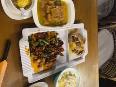 -隔壁老王·家常云南菜(花巷店)