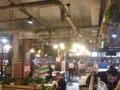 大堂-钢管厂歆瑞源油卤串串香(春熙路太古里店)