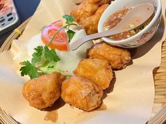 -大头虾越式风味餐厅(光明广场店)