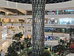 -LuOne凯德晶萃广场(徐家汇路店)