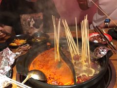 -串门邻居串串火锅(云南南路店)