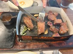 现刨黄油芝士雪花牛排-一沙一城·岩烤牛扒(深圳首店)