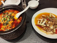 -万重锦·人文川菜馆(骡马市店)