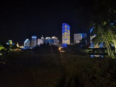 -万绿园