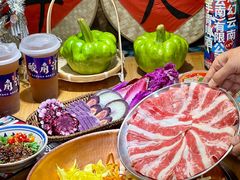 -洱火云南酸菜牛肉火锅(石景山当代商城店)