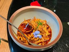 敲糖棒棒鸡-辛香汇·现炒川菜(淮海路百盛店)