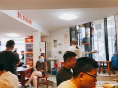 -宝瑞门钉肉饼店