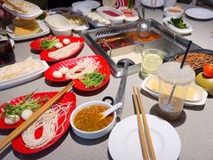 -海底捞火锅(新松江路生日主题店)