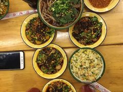 -拈签一笑黄牛肉辣卤串串