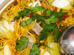-云南印象昭通天麻火腿鸡(新疆石油花园二期店)
