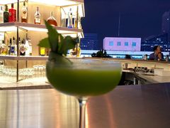 -The ROOF (通盈中心店)