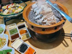 蒙料一八手把肉-蒙料·手把肉(望京店)
