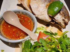 -大头虾越式风味餐厅(光明广场店)