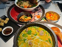 状元金汤肥牛过桥米线-妈妈故事米线(市府恒隆店)