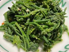 蒜蓉番薯尖-一坐一忘云南菜(嘉里中心店)