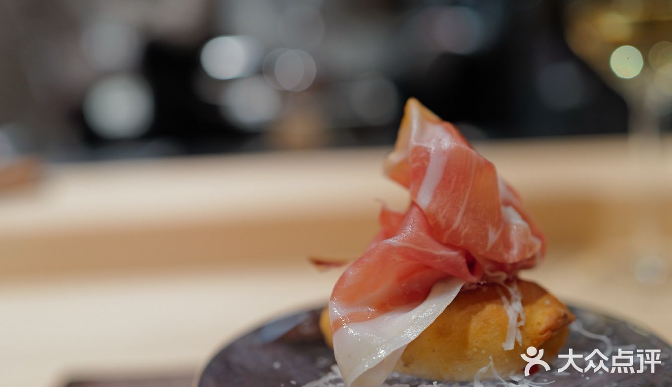 人均1000还性价比极高？预约已经排到四个月后的C8探店后感