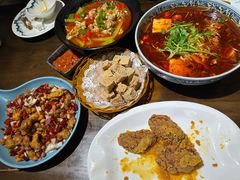 -聚汇三少·龙虾·中餐厅(莫邪路新天地店)