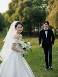 -雪中彩影婚纱摄影·微光艺术中心