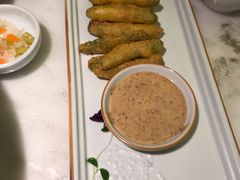 咸蛋黄四季豆-初蓉丨遇见新川菜(亲贤街荣耀店)