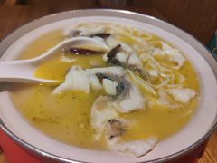 -九锅一堂酸菜鱼(新南凯德直营店)