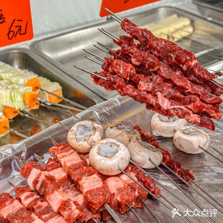 广州的！！！这小烧烤串子还蛮好吃的！