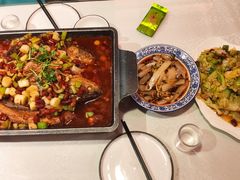 -兴蓉合川湘私房菜巫山烤鱼(人大店)