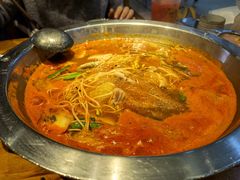 -野山舂·贵州现舂酸汤火锅(鸿通城店)