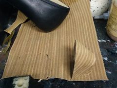 包跟-京伟修鞋洗鞋奢侈品皮具护理店