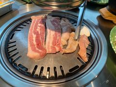 -欧巴炭烤肉오빠숯불구이(南京东路店)