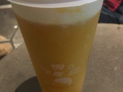 -喜茶(上海打浦桥日月光gelato lab+店)