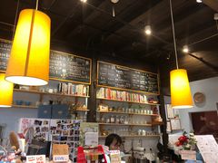 -猫的天空之城概念书店(杭州南宋御街店)