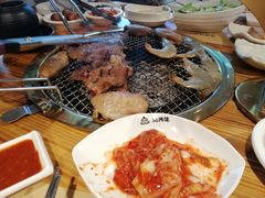 -万兴佳烤肉·长白山老味道(宏泰广场店)