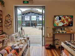 -猫的天空之城概念书店(景德镇陶溪川店)
