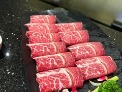 精选上脑牛肉-捞王猪肚鸡火锅(财富中心店)