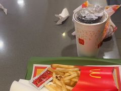 -麦当劳(汉口火车站候车室店)