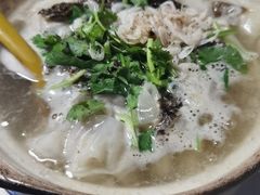 -小许三鲜砂锅馄饨店(家多乐烟酒店)