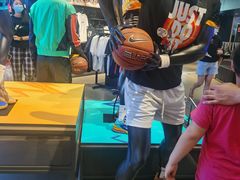 -NIKE品牌体验店(金源新燕莎店)