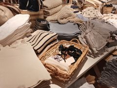 -Brandy Melville