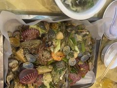 -鑫渔港海鲜本地菜·山海关浑锅(东戴河店)