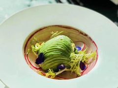 -The ROOF (通盈中心店)