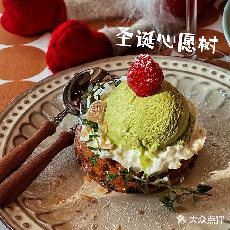 圣诞节平安夜怎么过⁉️天主教堂➕梧桐馆西餐