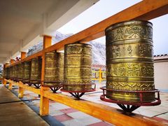 -比如骷髅墙景区