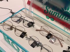 -J-Optical佳视明眼镜·蔡司视觉(青岛金茂览秀城店)