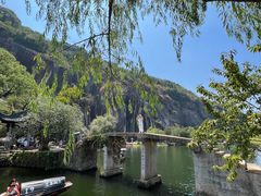 -绍兴东湖风景区